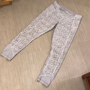 Lululemon crop leggings 8